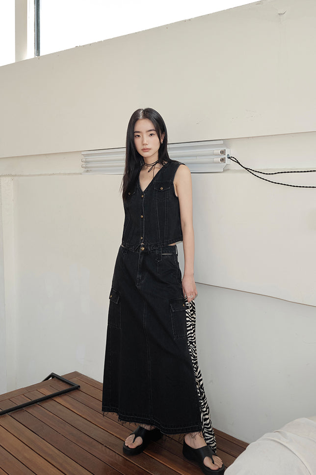 d.i.a ショート丈ベスト　黒 d.i.a ショート丈ベスト黒